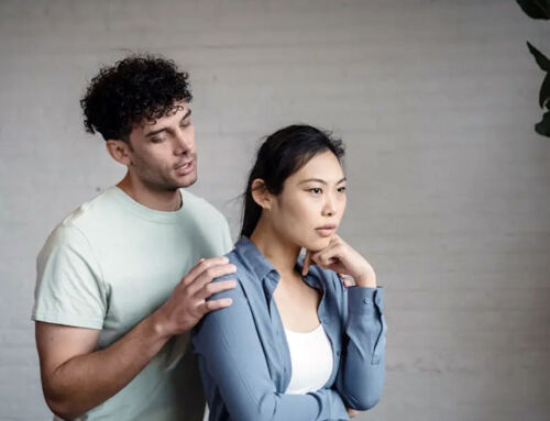 Navigating Relationships: Spotting Red Flags of Narcissism Early
